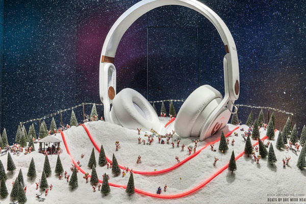 Giant headphones on a hill of fake snow in Selfridge's window display 