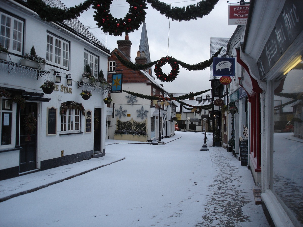 Artificial snow effect in The Holiday by Snow Business