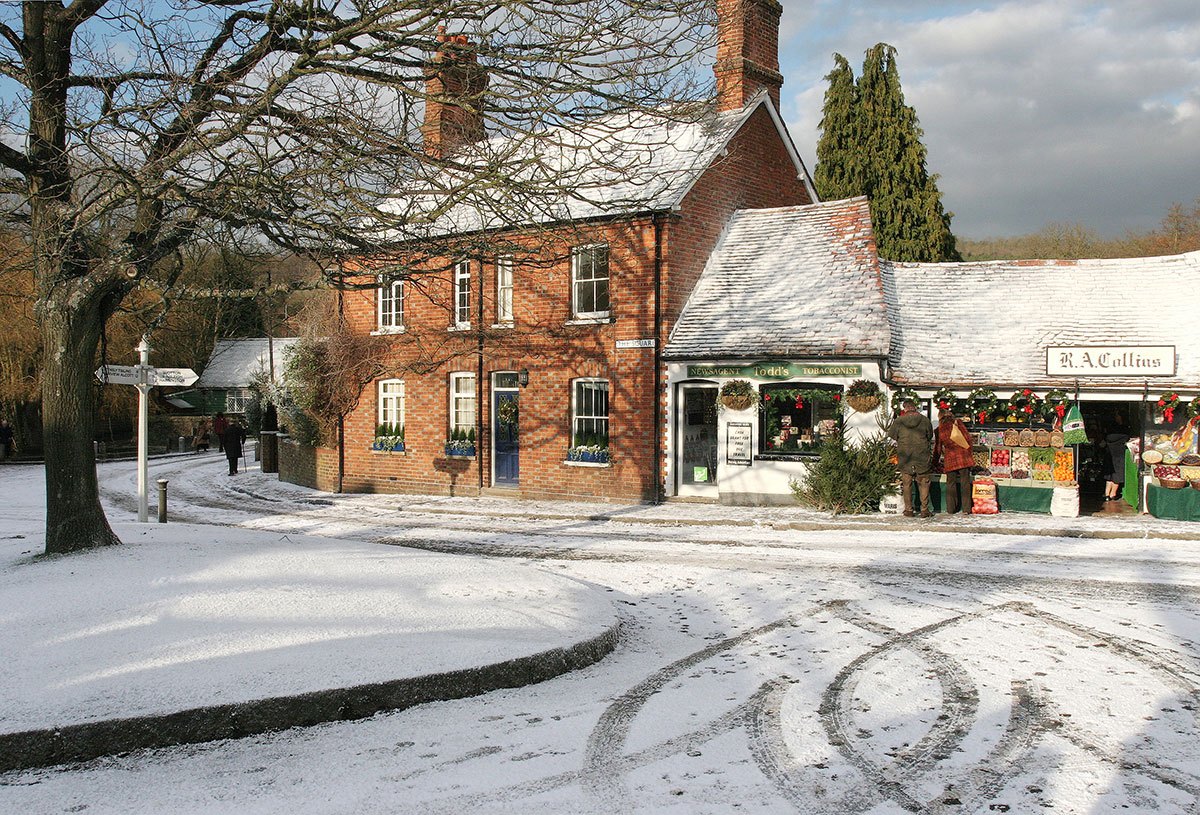 Snow Business use snowcel to dress a street for The Holiday