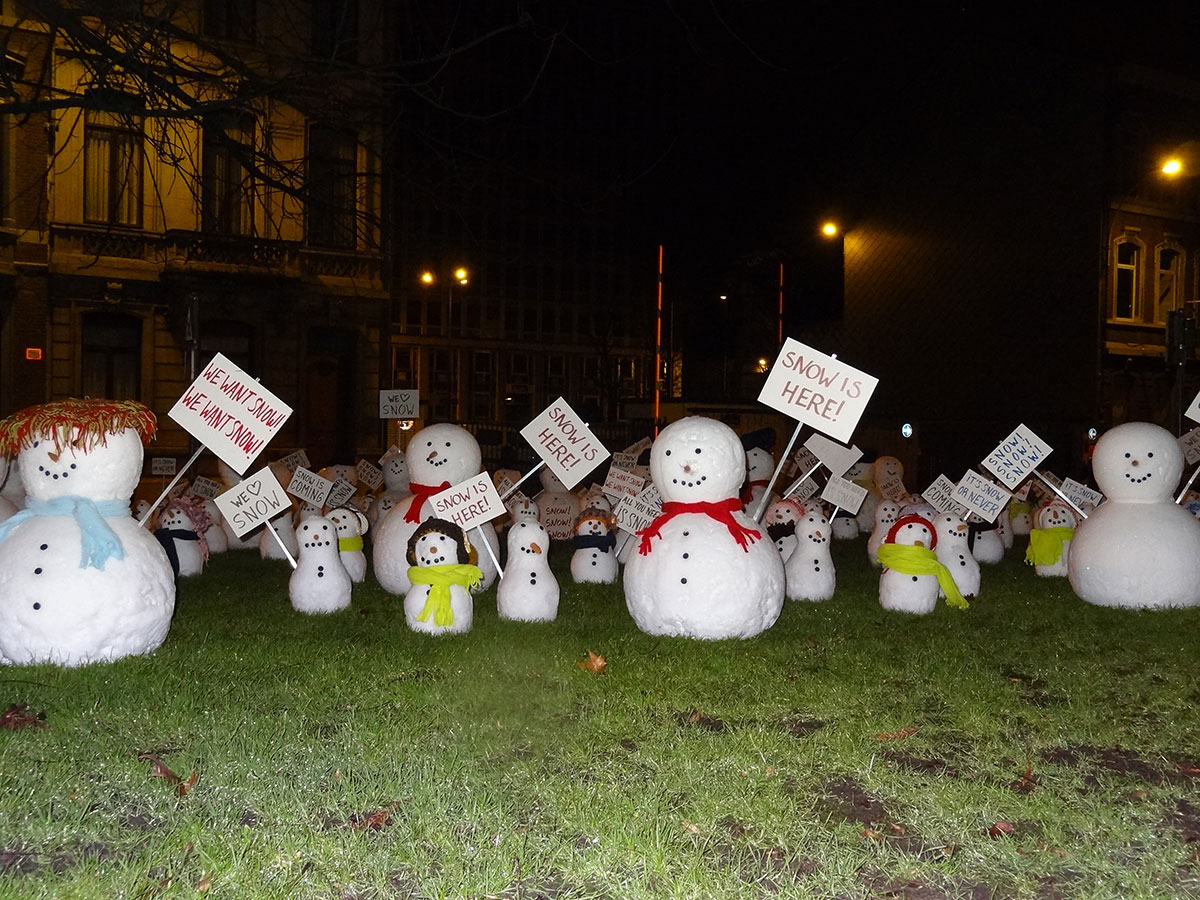 Real snow - snowmen for outdoor event - Snow Business