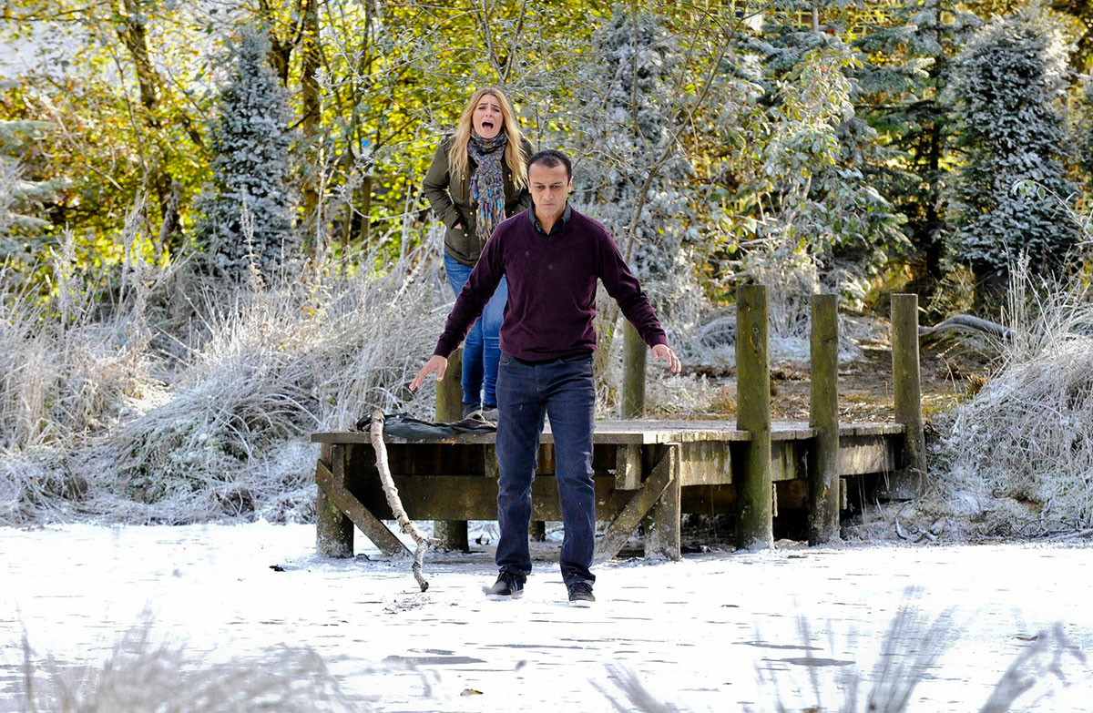 Ice effects for Emmerdale by Snow Business