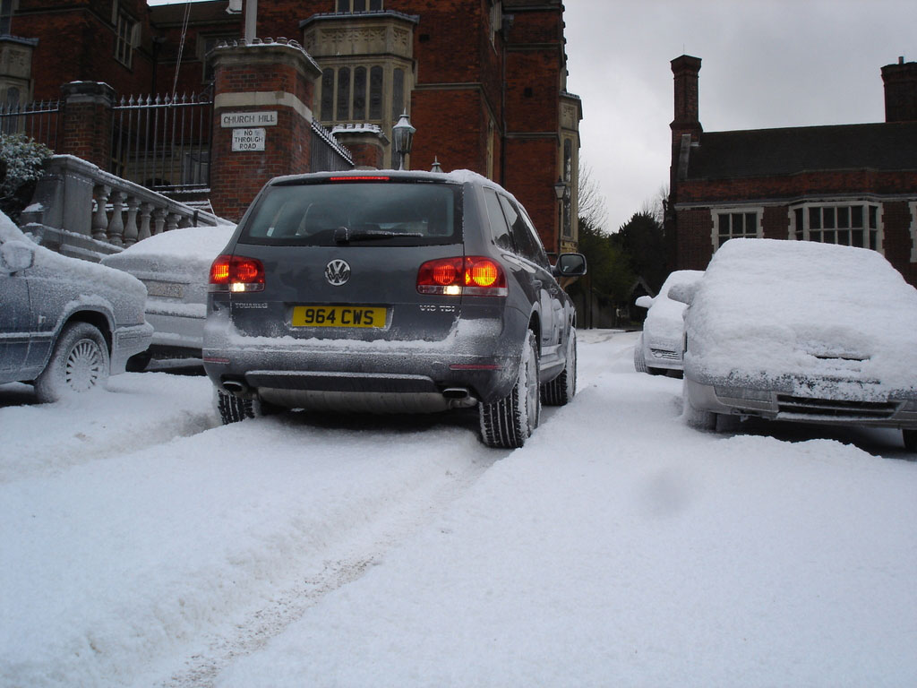 Fake snow from Snow Business used in car photography